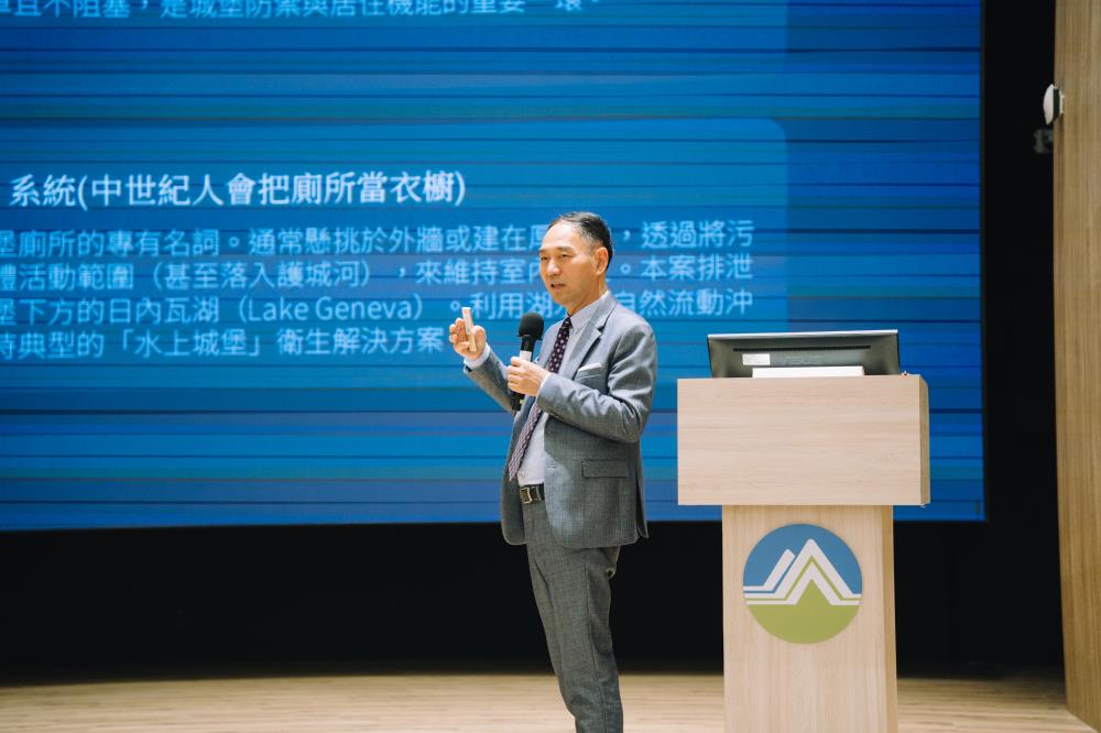 Figure 4: Explanation of common blockage causes by Kuo Chi-tz, president of the Taiwan Institute of Property Management