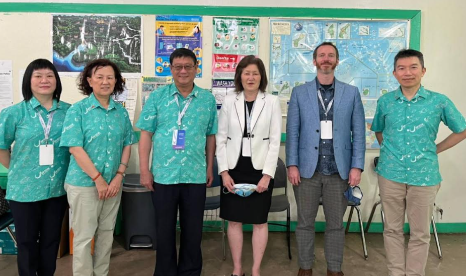 USEPA Assistance Administrator Jane Nishida (third from the right) and Taiwan EPA Minister Chang (third from the left)